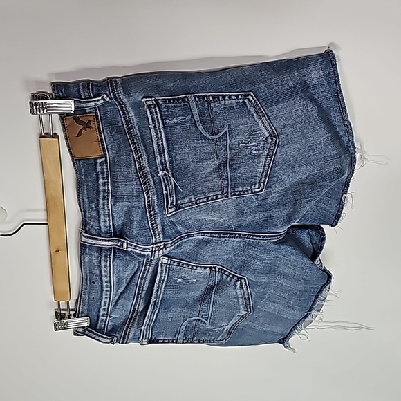 AMERICAN Eagle super super stretch size 6 medium rise jean shorts - Picture 3 of 8